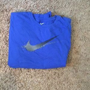 Nike t shirt